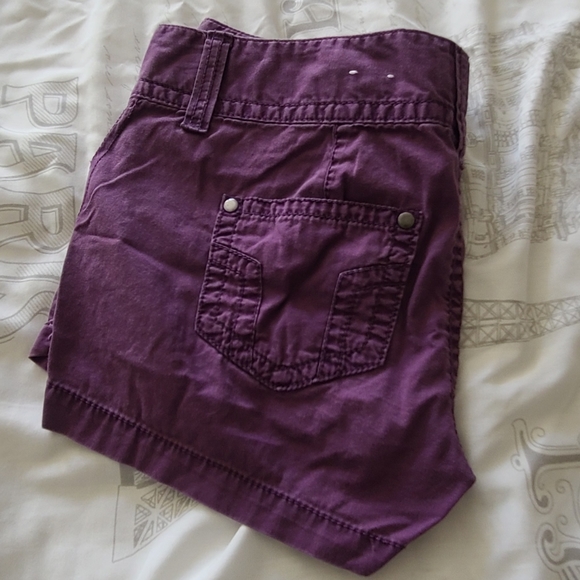Purple shorts - Picture 4 of 4